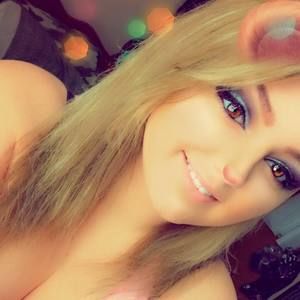 Meet your Posher, Mikayla